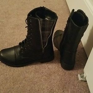 Rue 21 Boots